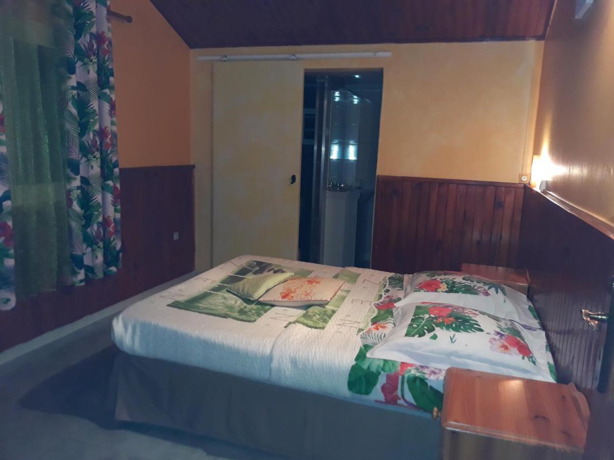 Petite Fleur De Lentilles Bed & Breakfast Cilaos Exterior photo
